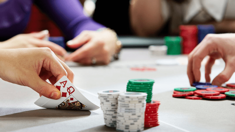 Chia sẻ cách chơi Poker online cho các tân binh